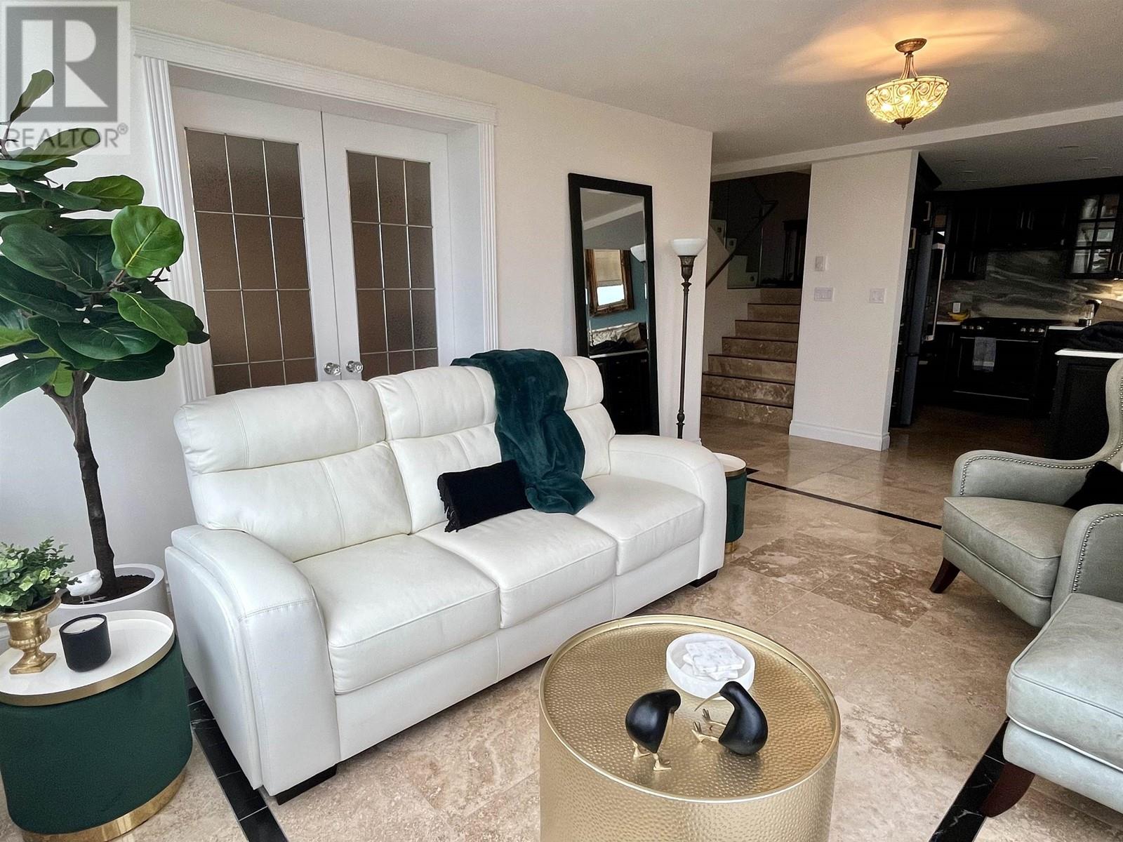 Listing Picture 13 of 40 : 802 1236 BIDWELL STREET, Vancouver / 溫哥華 - 魯藝地產 Yvonne Lu Group - MLS Medallion Club Member