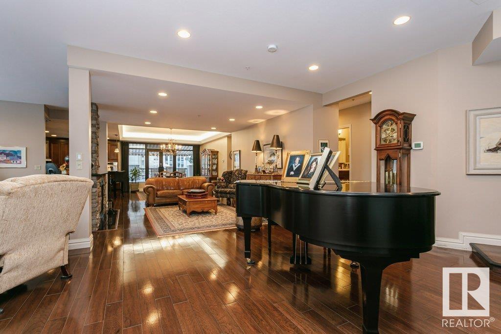 Property at #401 10009 102 AV NW image 5