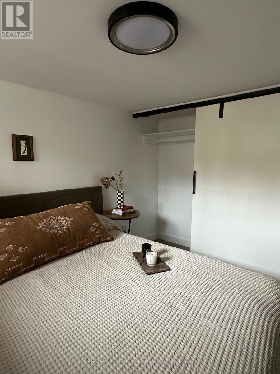 251 Westmount Avenue, Toronto, Ontario  M6E 3M9 - Photo 9 - C12076144