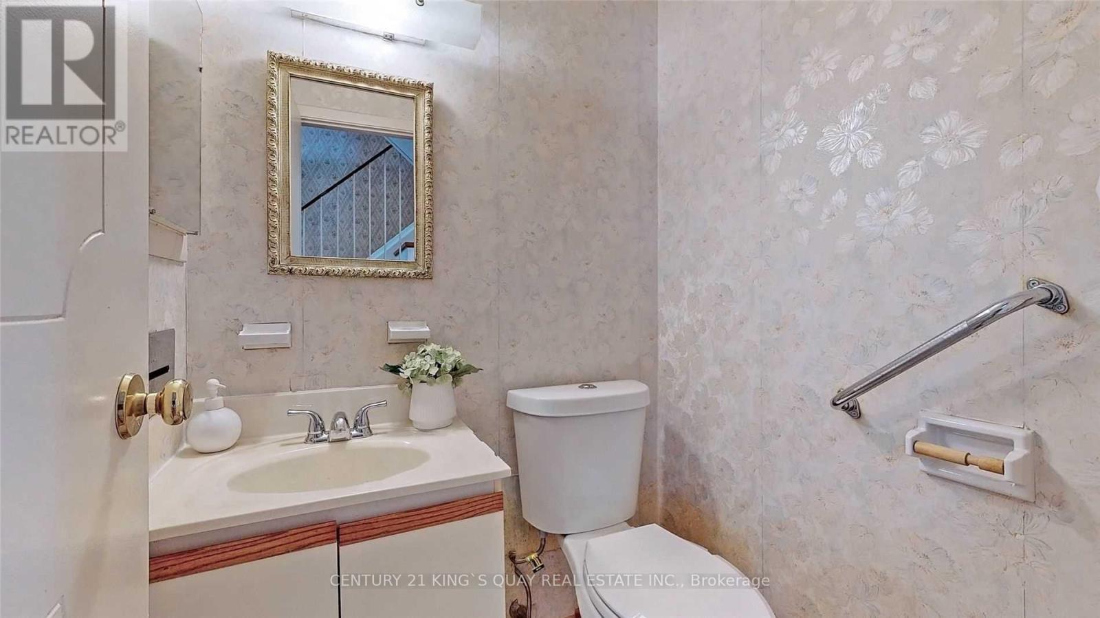 16 Kingslake Road, Toronto, Ontario  M2J 3C9 - Photo 13 - C12076146
