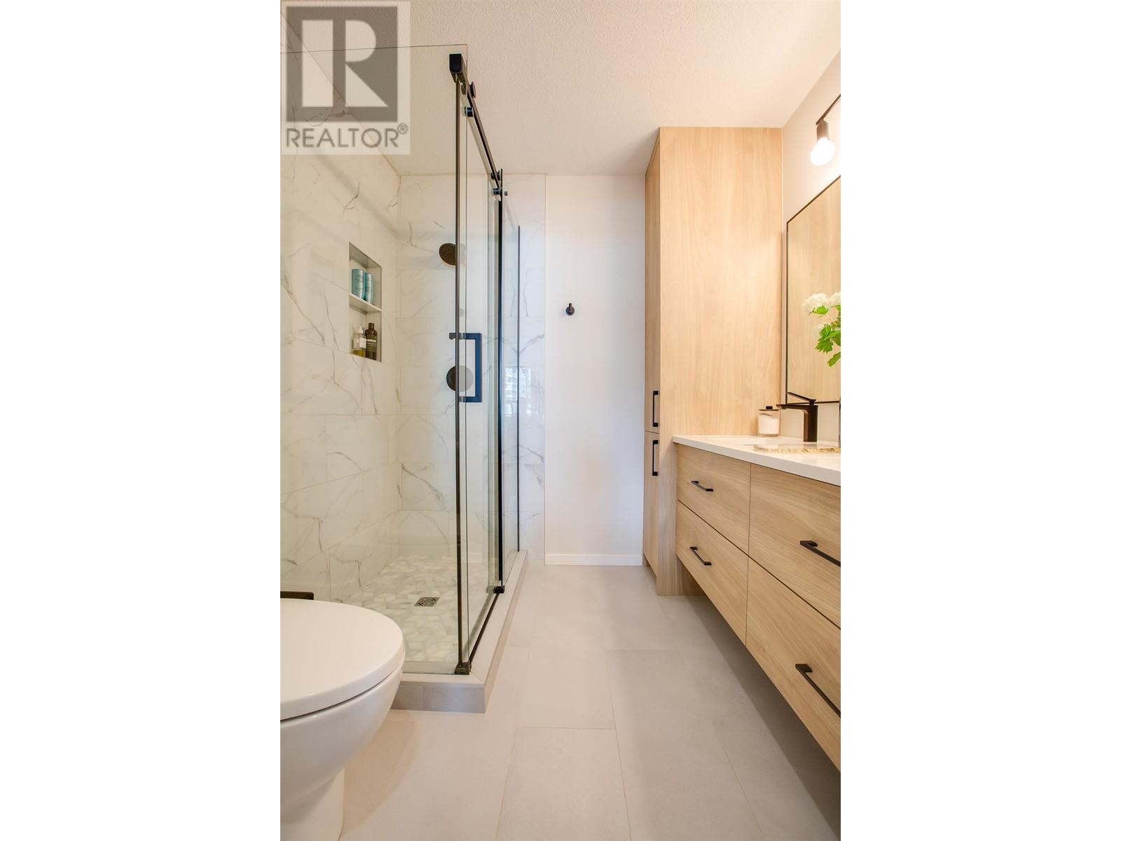 5 301 Klahanie Drive, Port Moody, British Columbia  V3H 0C2 - Photo 11 - R2988387