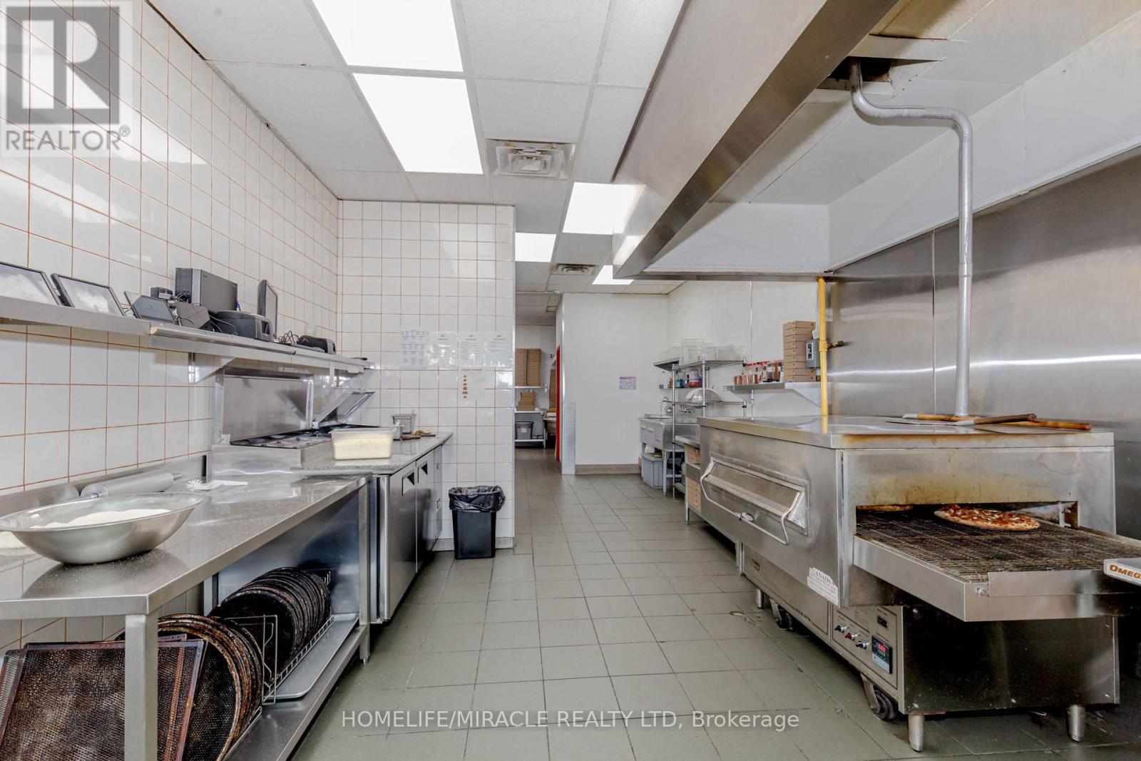 #1 - 2372 Eglinton Avenue E, Toronto, Ontario  M1K 2P3 - Photo 18 - E12076131