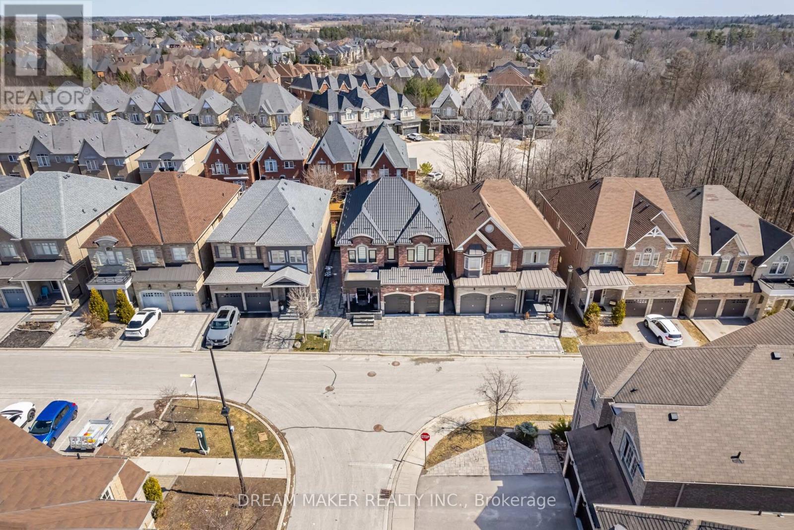 Property at 87 MEADOWSWEET LANE image 2