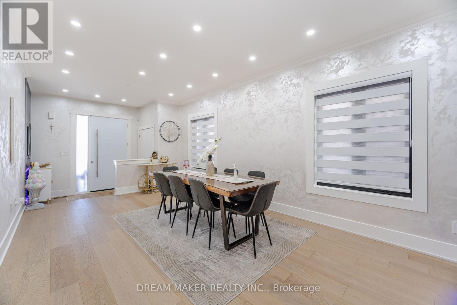 87 Meadowsweet Lane, Richmond Hill, Ontario  L4E 1B9 - Photo 6 - N12076176