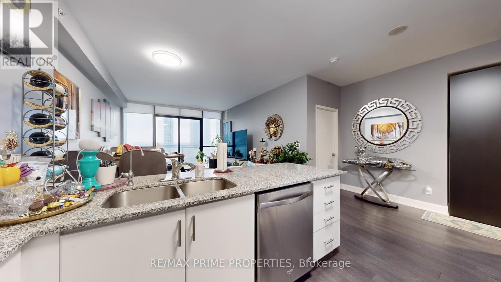 1307 - 2900 Highway 7 Road, Vaughan, Ontario  L4H 0G3 - Photo 17 - N12076181