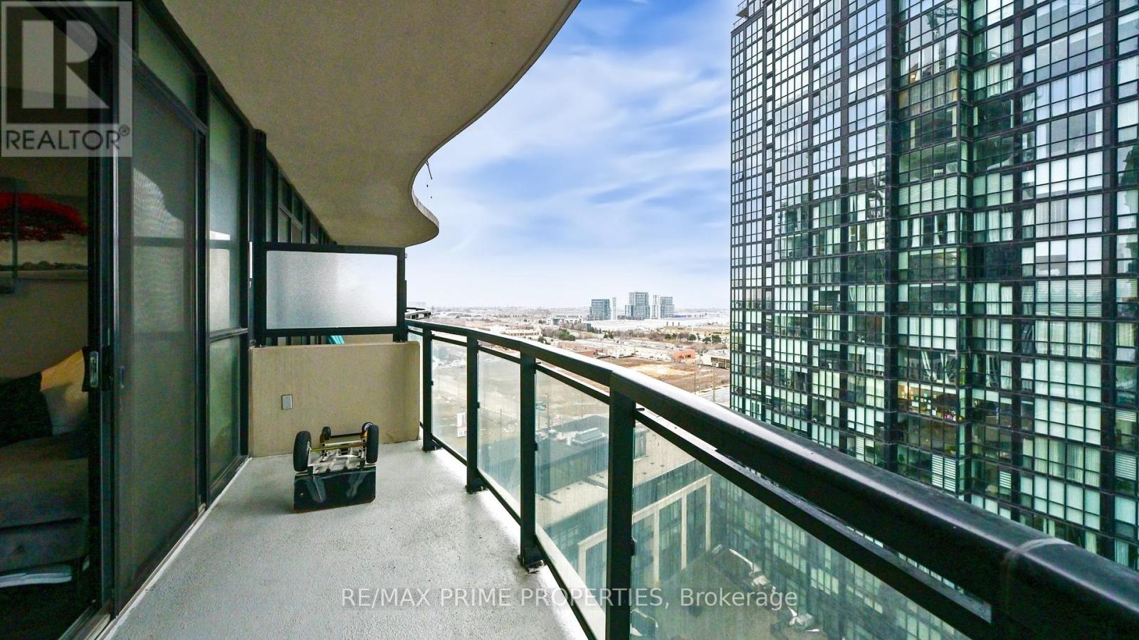 1307 - 2900 Highway 7 Road, Vaughan, Ontario  L4H 0G3 - Photo 28 - N12076181