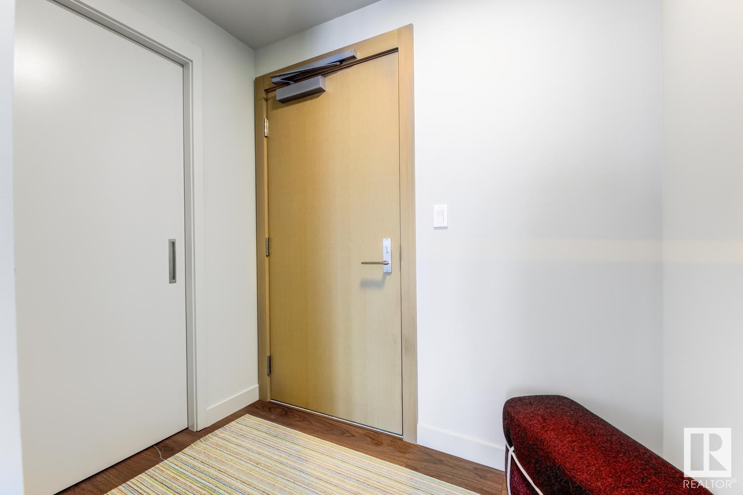 Property at #3309 10360 102 ST NW image 4