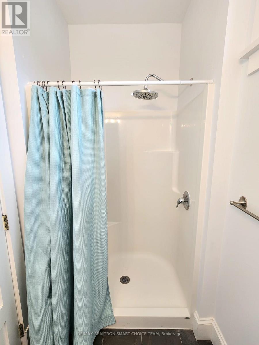 18 Meadow View Lane, Prince Edward County, Ontario  K0K 1P0 - Photo 18 - X12076163