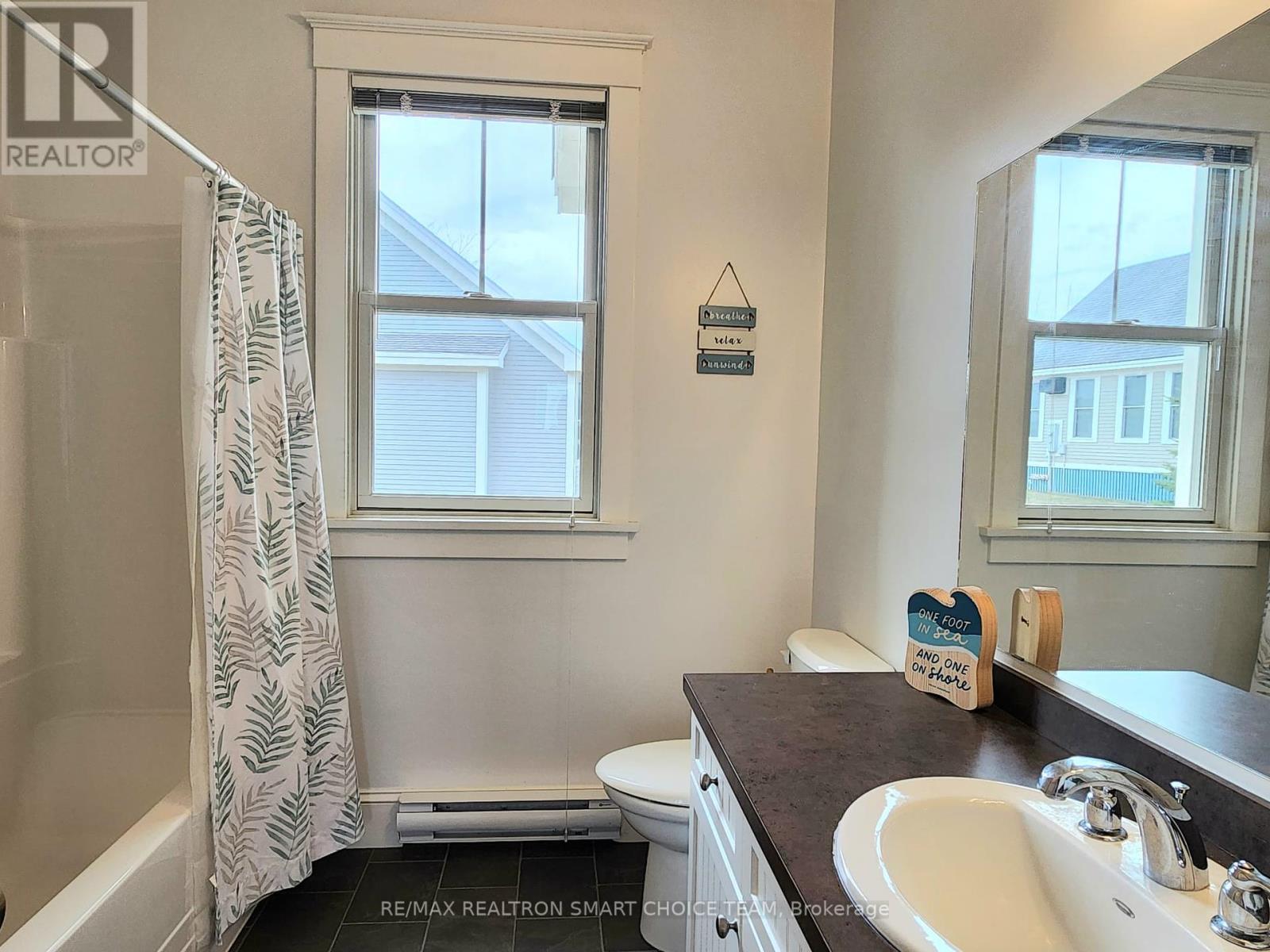 18 Meadow View Lane, Prince Edward County, Ontario  K0K 1P0 - Photo 22 - X12076163