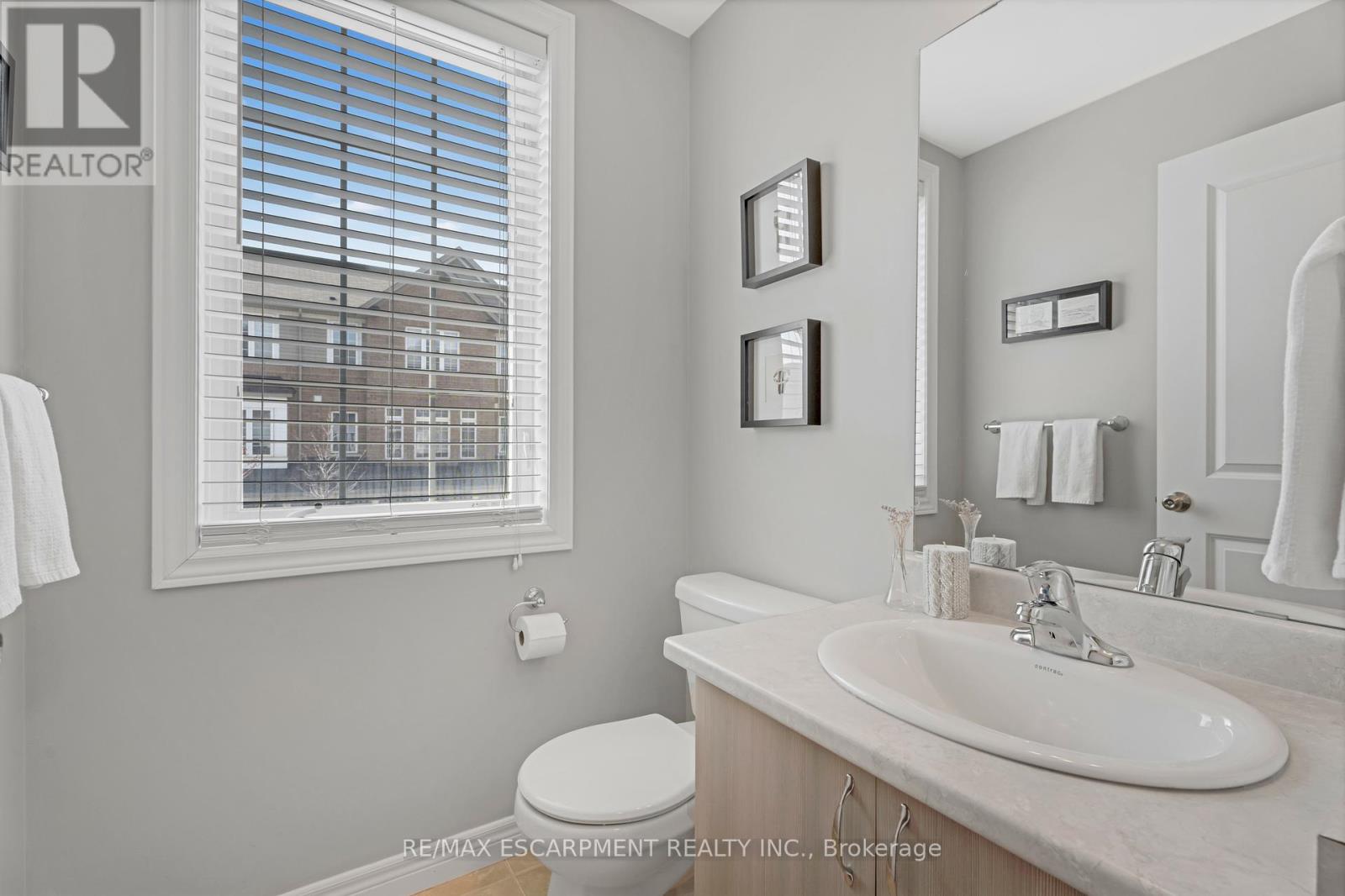 19 - 122 Dundas Street E, Hamilton, Ontario  L9H 7N3 - Photo 16 - X12076169
