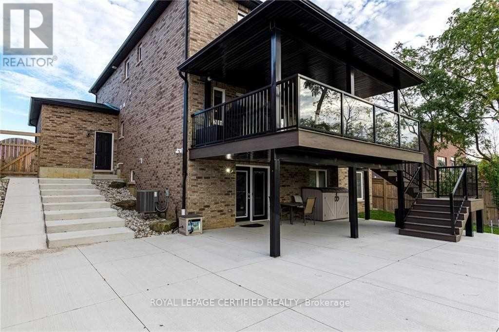 Property at 130 KINGSVIEW DRIVE image 2