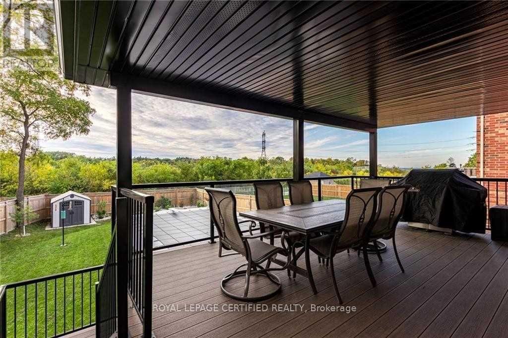 Property at 130 KINGSVIEW DRIVE image 3