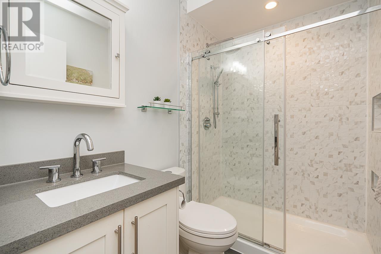 207 Harvard Drive, Port Moody, British Columbia  V3H 1S9 - Photo 15 - R2988652