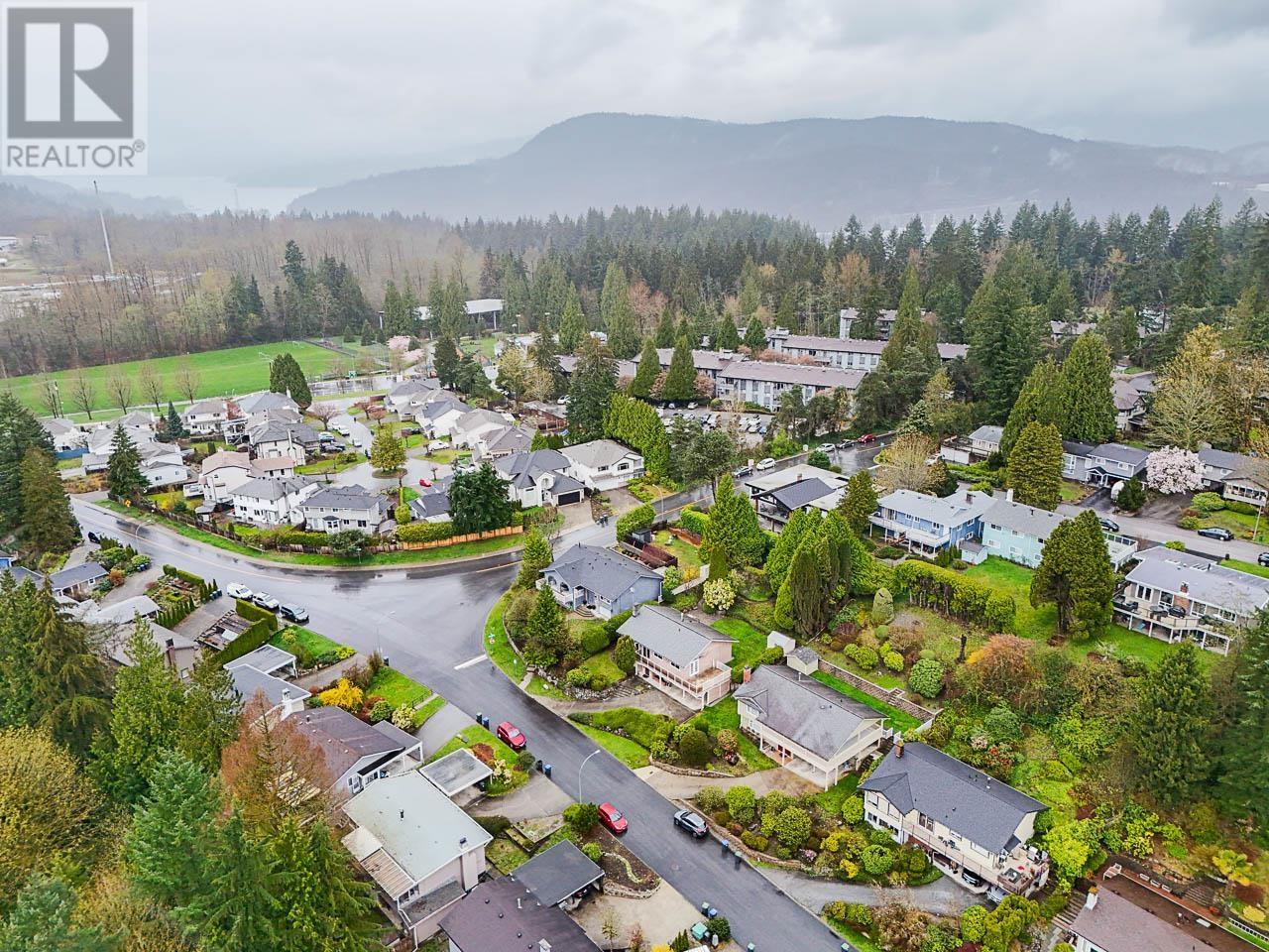 207 Harvard Drive, Port Moody, British Columbia  V3H 1S9 - Photo 33 - R2988652