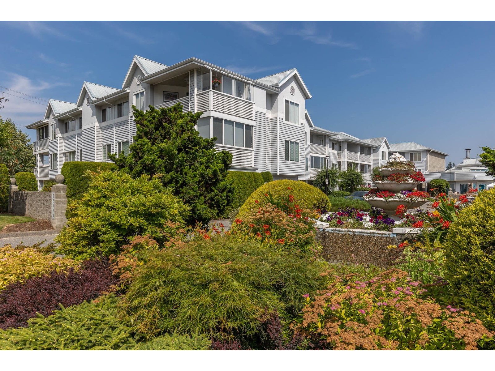 307 32823 LANDEAU PLACE, Abbotsford, British Columbia