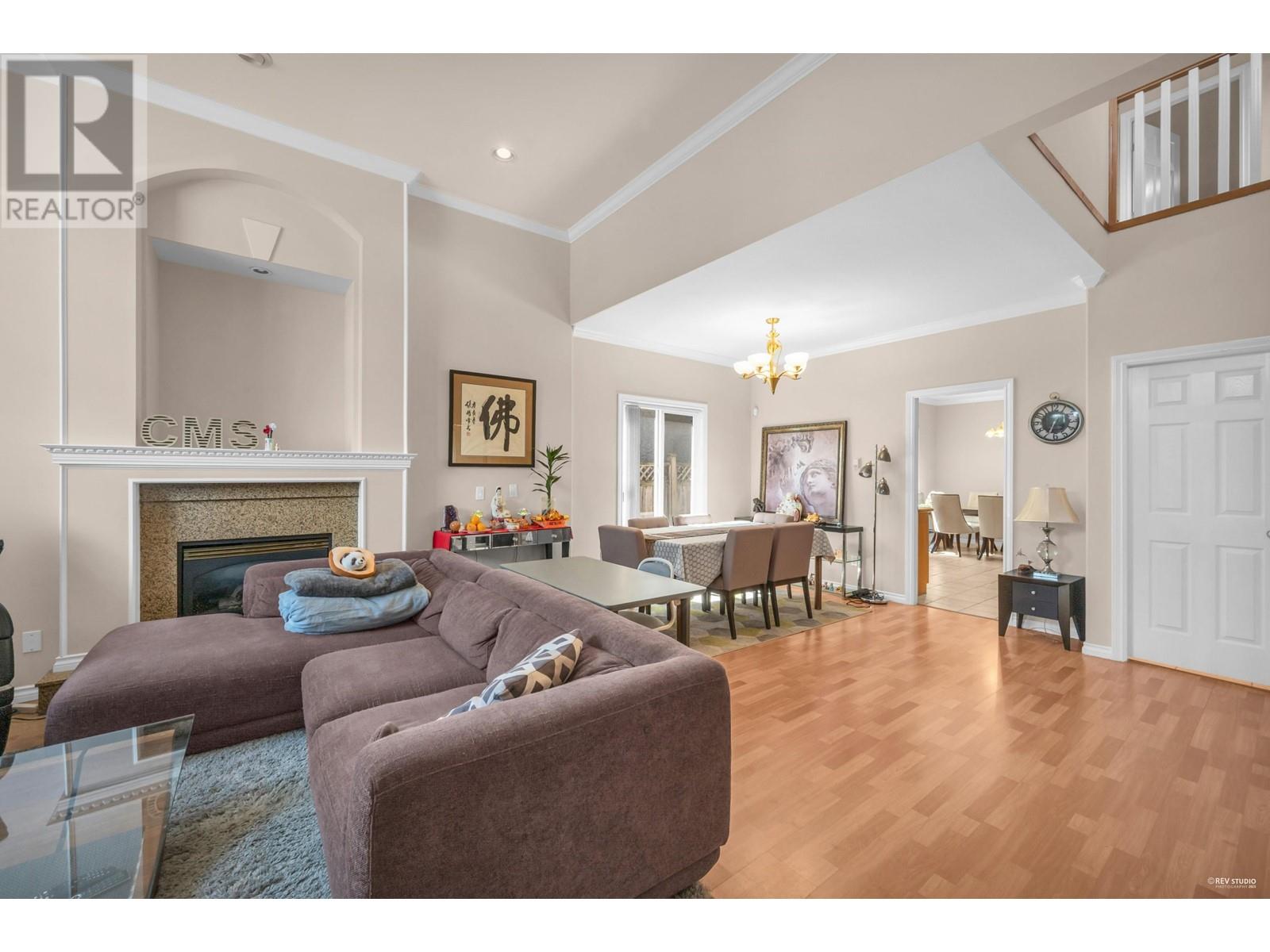 4989 Smith Avenue, Burnaby, British Columbia  V5G 2W6 - Photo 3 - R2988932