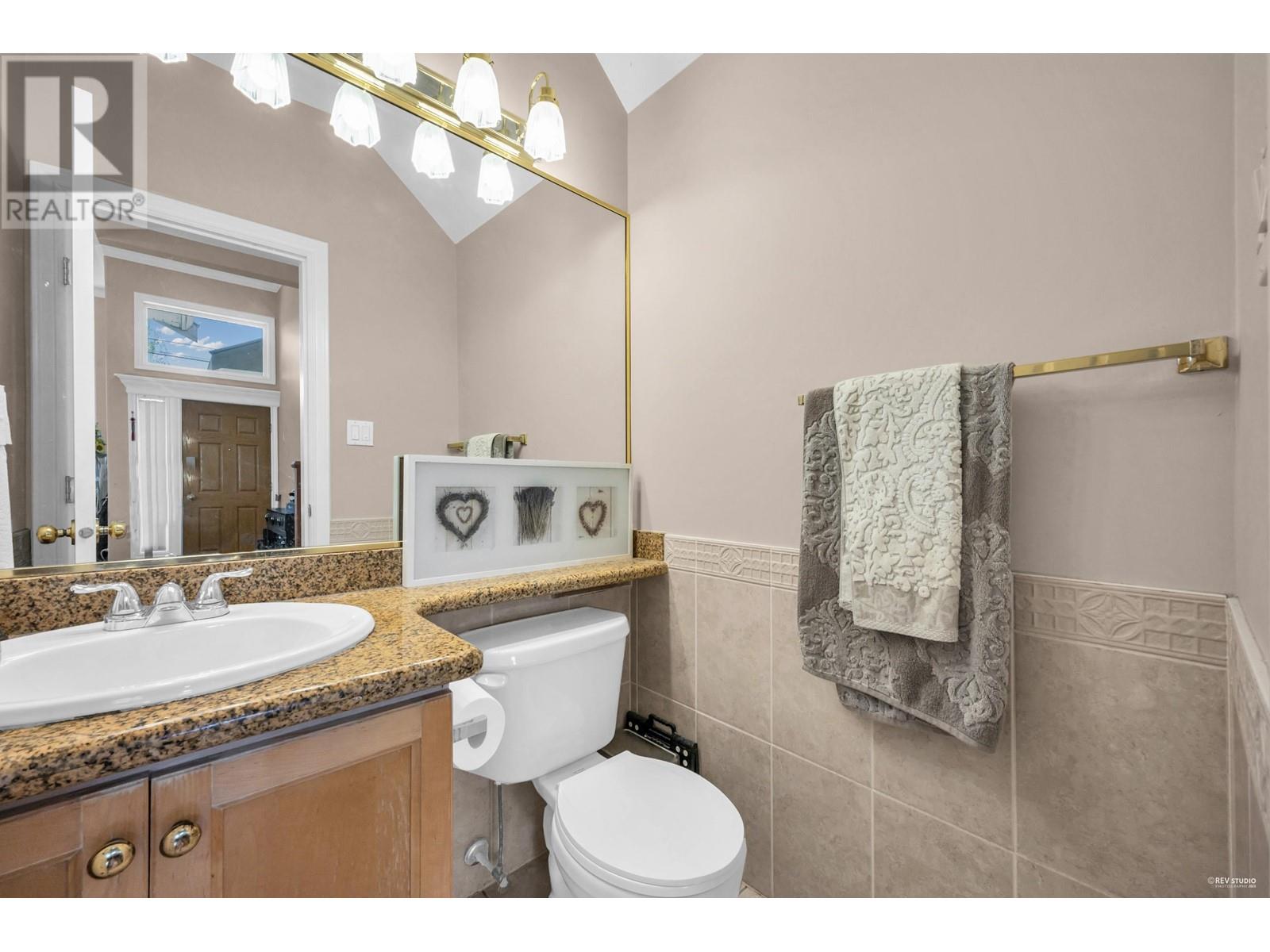 4989 Smith Avenue, Burnaby, British Columbia  V5G 2W6 - Photo 15 - R2988932