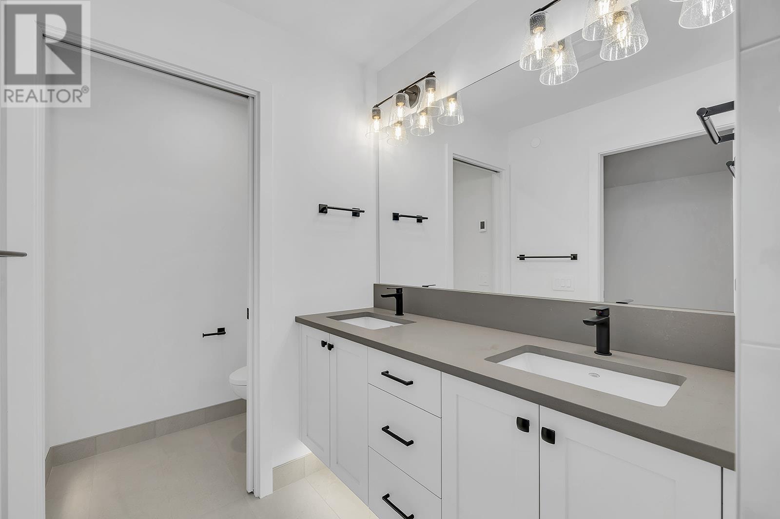 255 Feathertop Way Unit# 82 Big White Photo 30