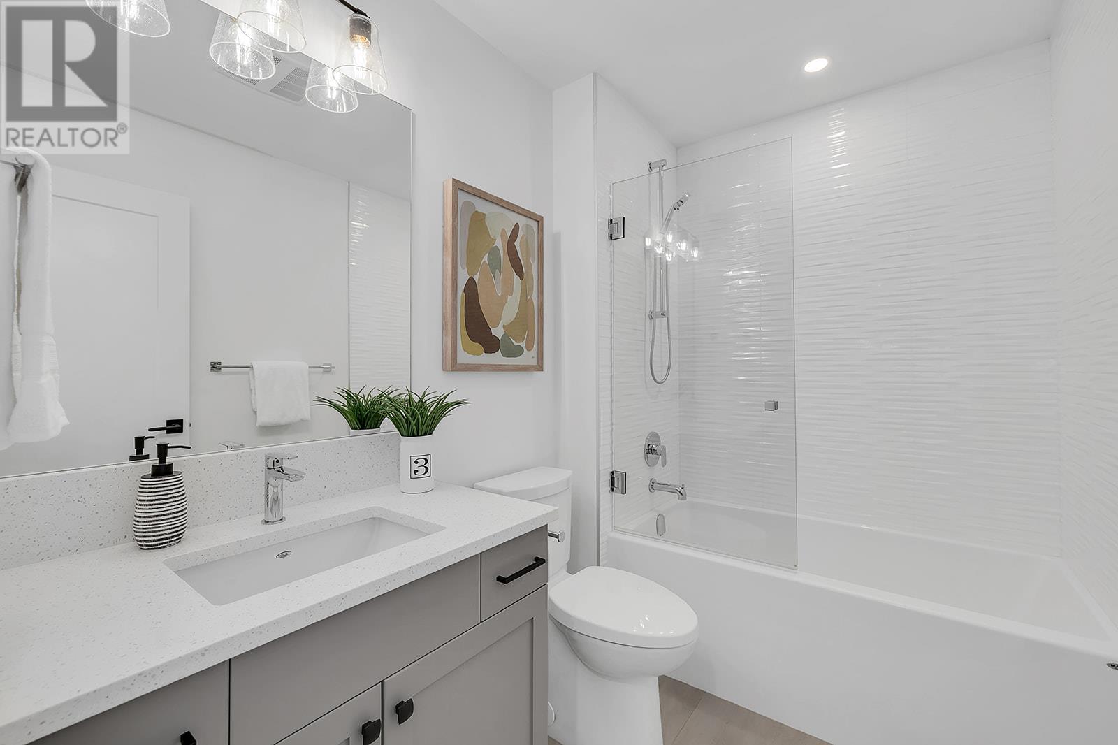 255 Feathertop Way Unit# 82 Big White Photo 32