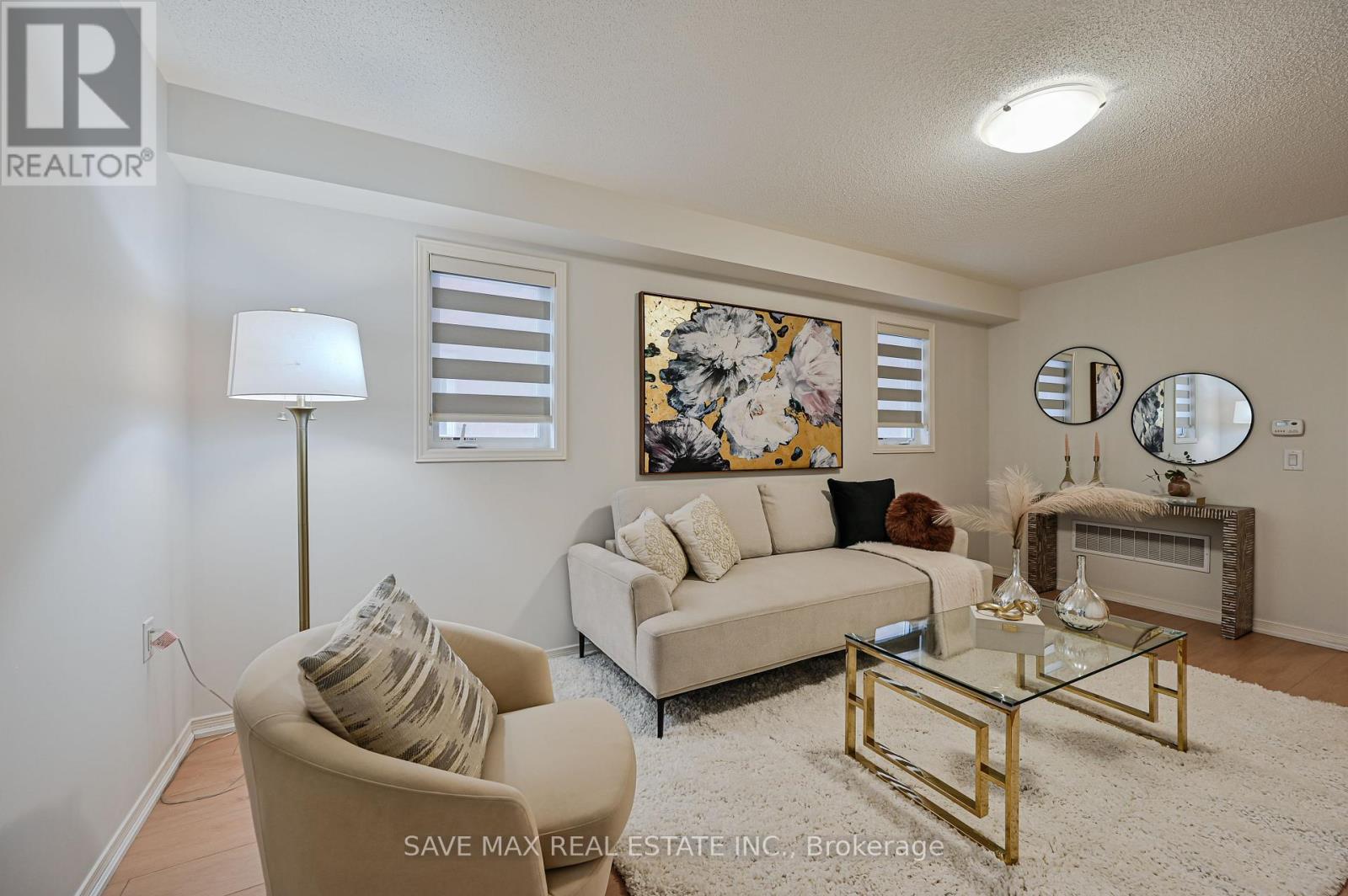 Property at 80 DEER RIDGE TRAIL image 3