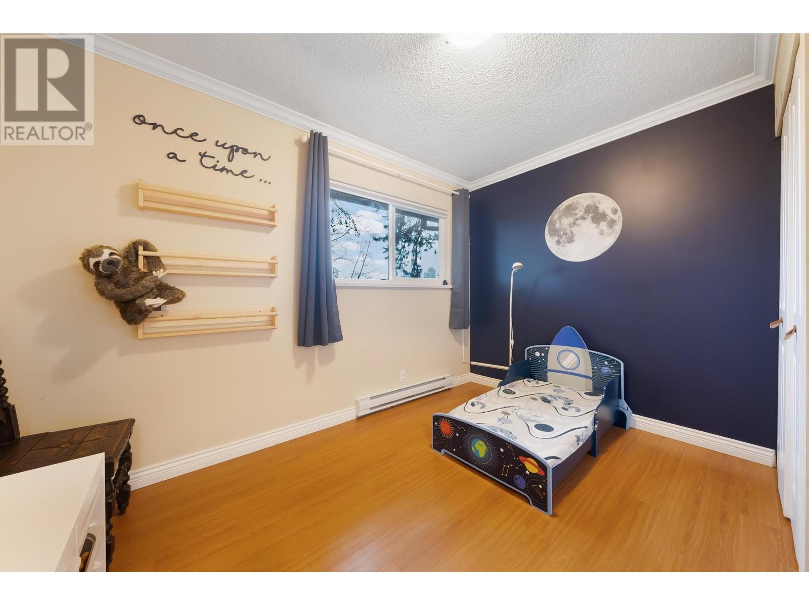 3058 Smith Avenue, Burnaby, British Columbia  V5G 4M6 - Photo 11 - R2989214