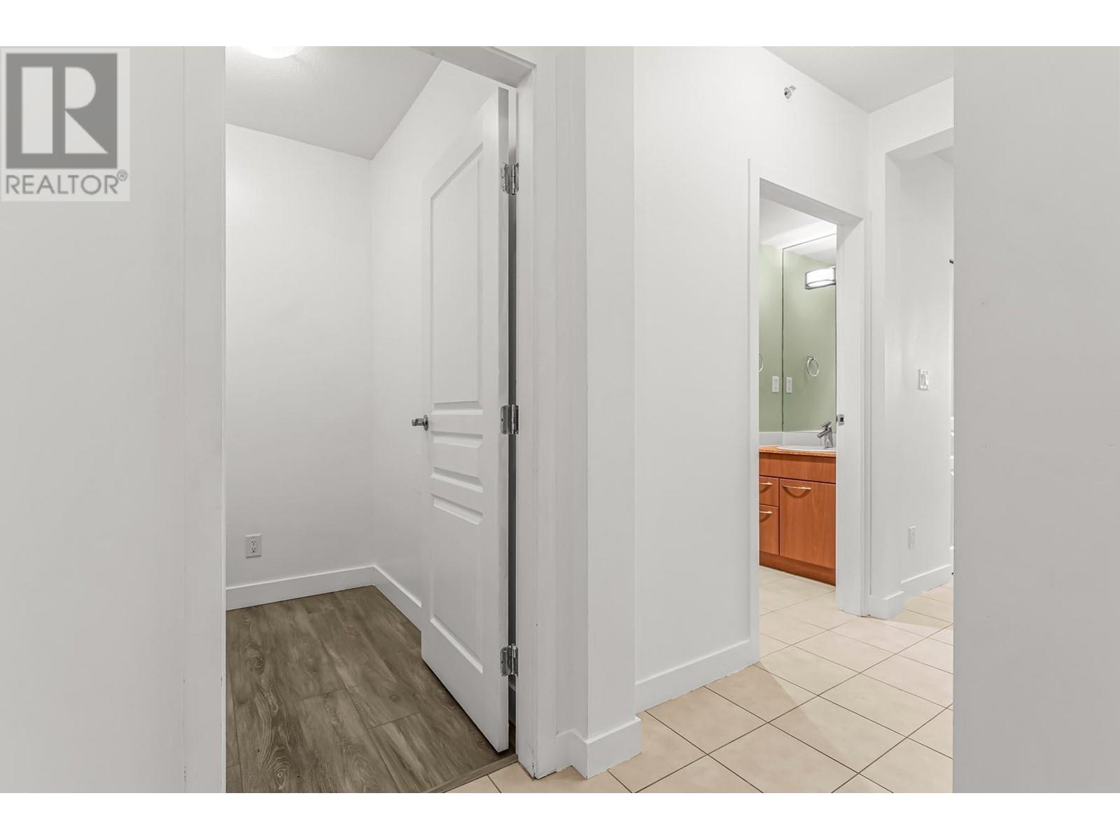 351 1432 Kingsway, Vancouver, British Columbia  V5N 5Y6 - Photo 12 - R2989218