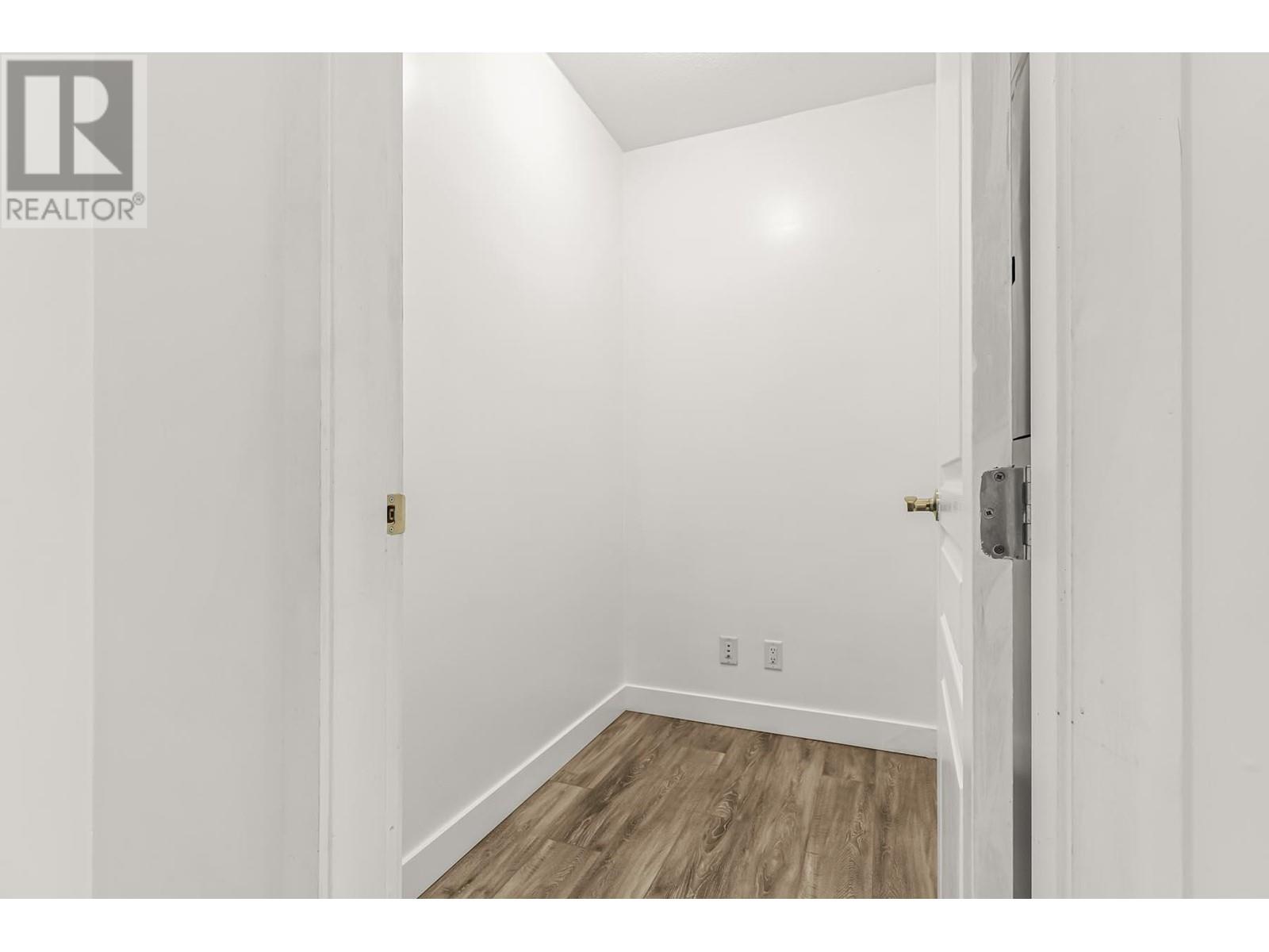 351 1432 Kingsway, Vancouver, British Columbia  V5N 5Y6 - Photo 16 - R2989218