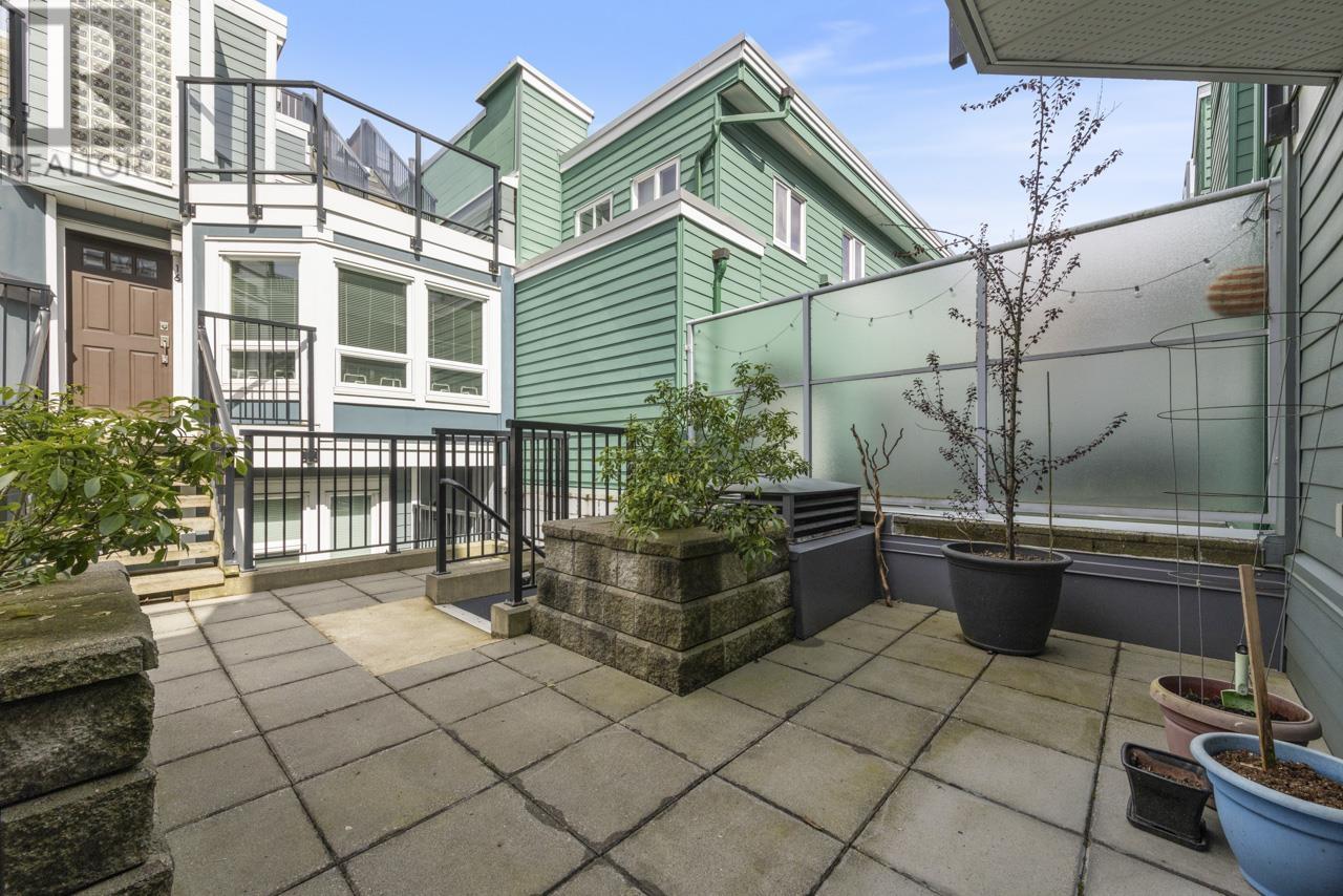 1 1081 W 8th Avenue, Vancouver, British Columbia  V6H 1C3 - Photo 4 - R2989233