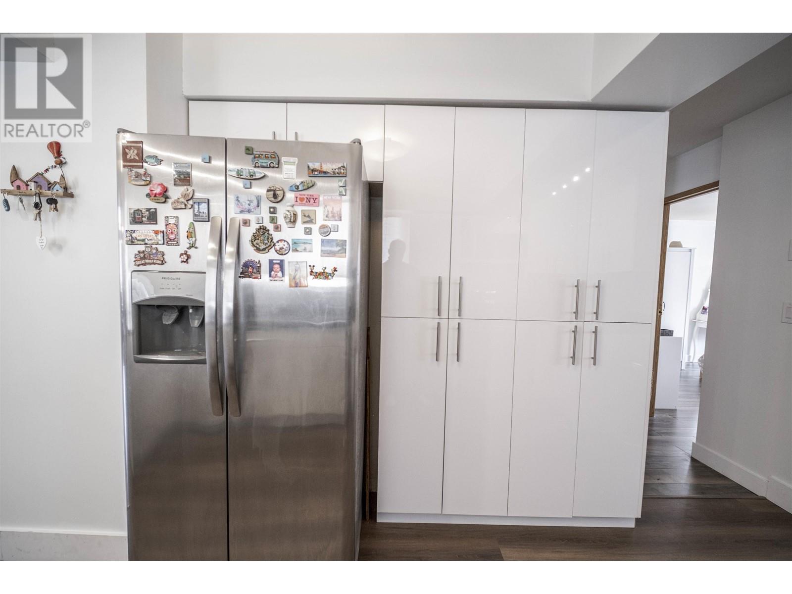 1709 Tatlow Avenue, North Vancouver, British Columbia  V7P 3A1 - Photo 4 - R2989216