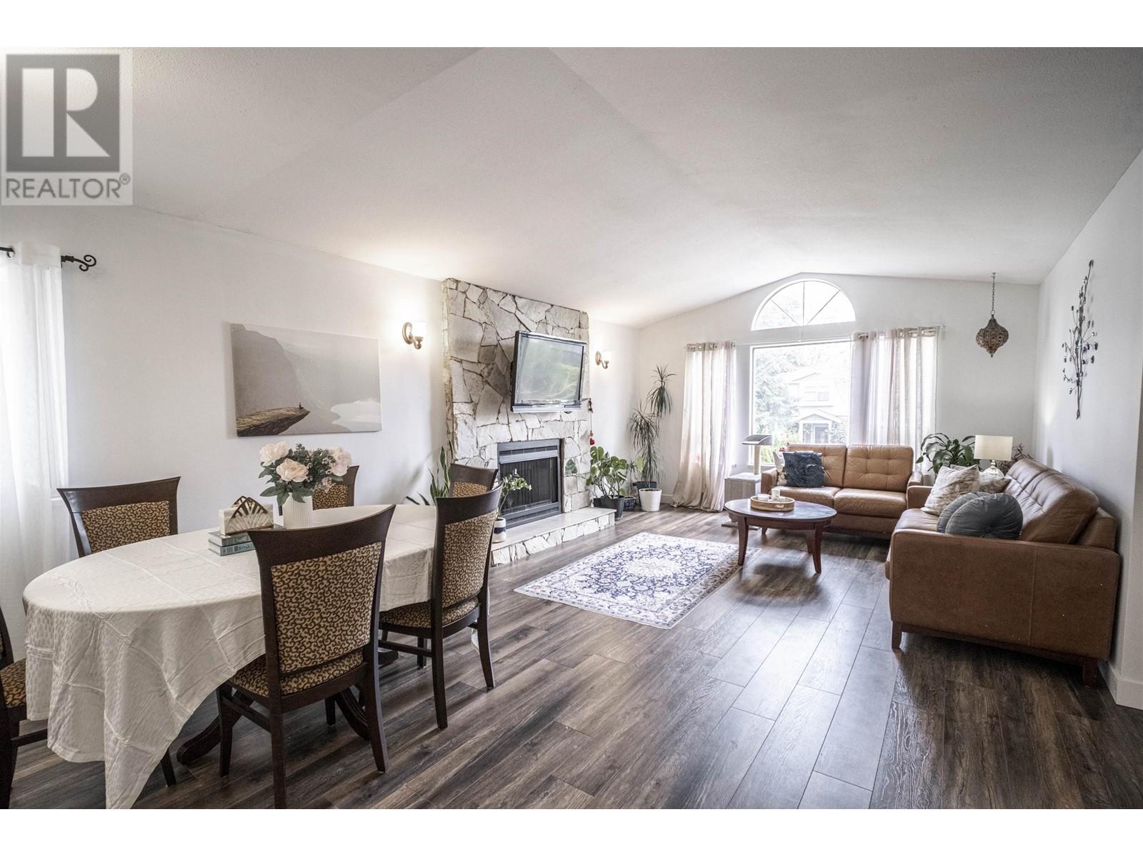 1709 Tatlow Avenue, North Vancouver, British Columbia  V7P 3A1 - Photo 5 - R2989216