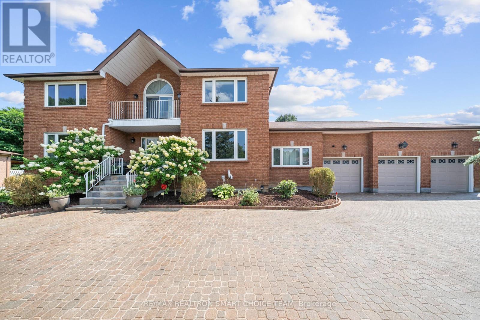 Property at 89 BECKENRIDGE DRIVE image 3