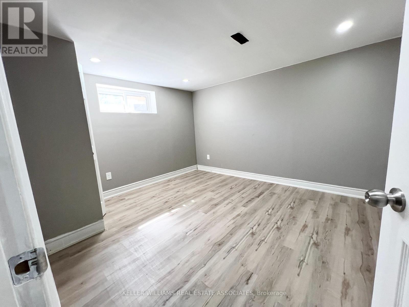 Bsmt - 23 Kennebec Crescent, Toronto, Ontario  M9W 2R6 - Photo 20 - W12076208