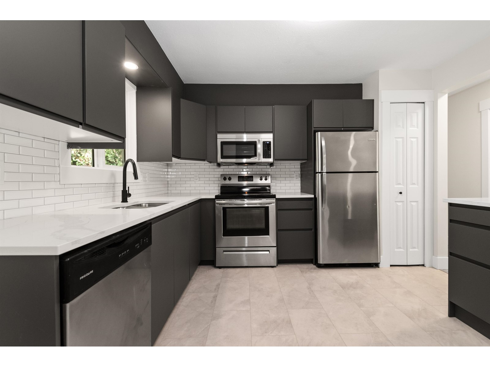Property at 63797 BEECH AVENUE image 5