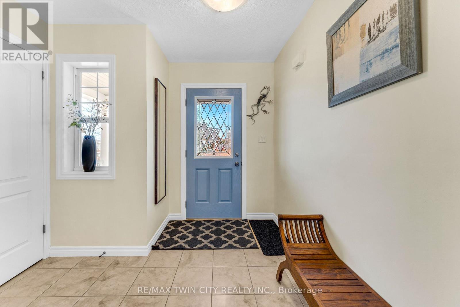 Property at 572 ALTHEIM CRESCENT image 5