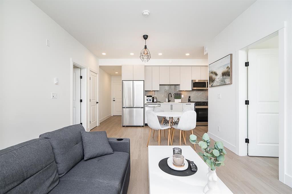 414 3528 146a Street, Surrey, British Columbia  V4P 1B2 - Photo 1 - R2989266