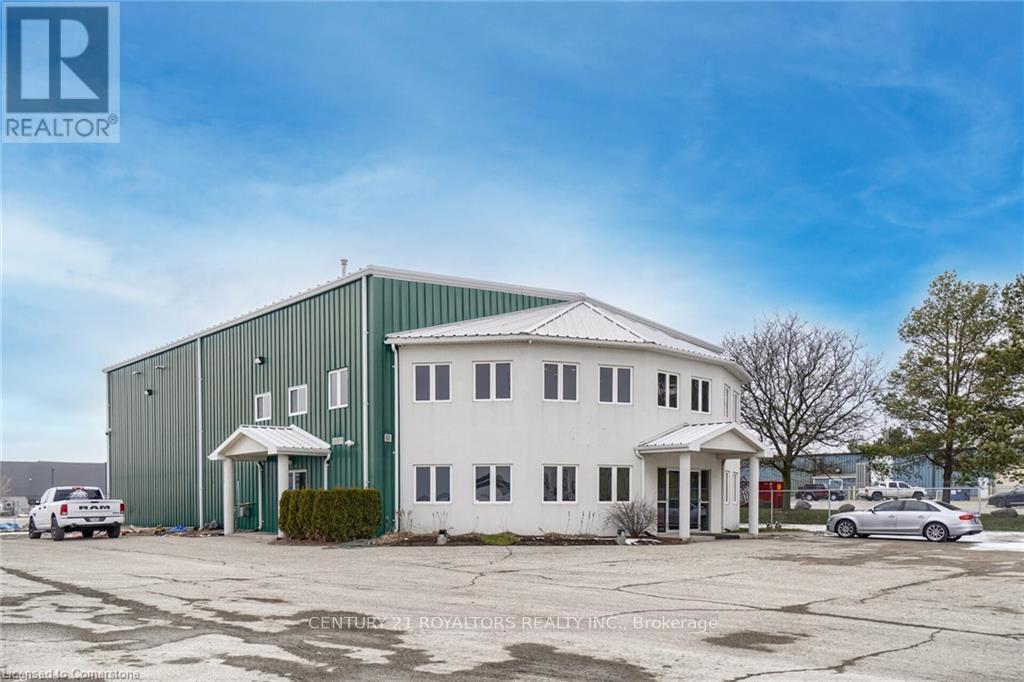 1015 Ridgeway Road, Woodstock, Ontario  N4V 1E2 - Photo 2 - X12075754