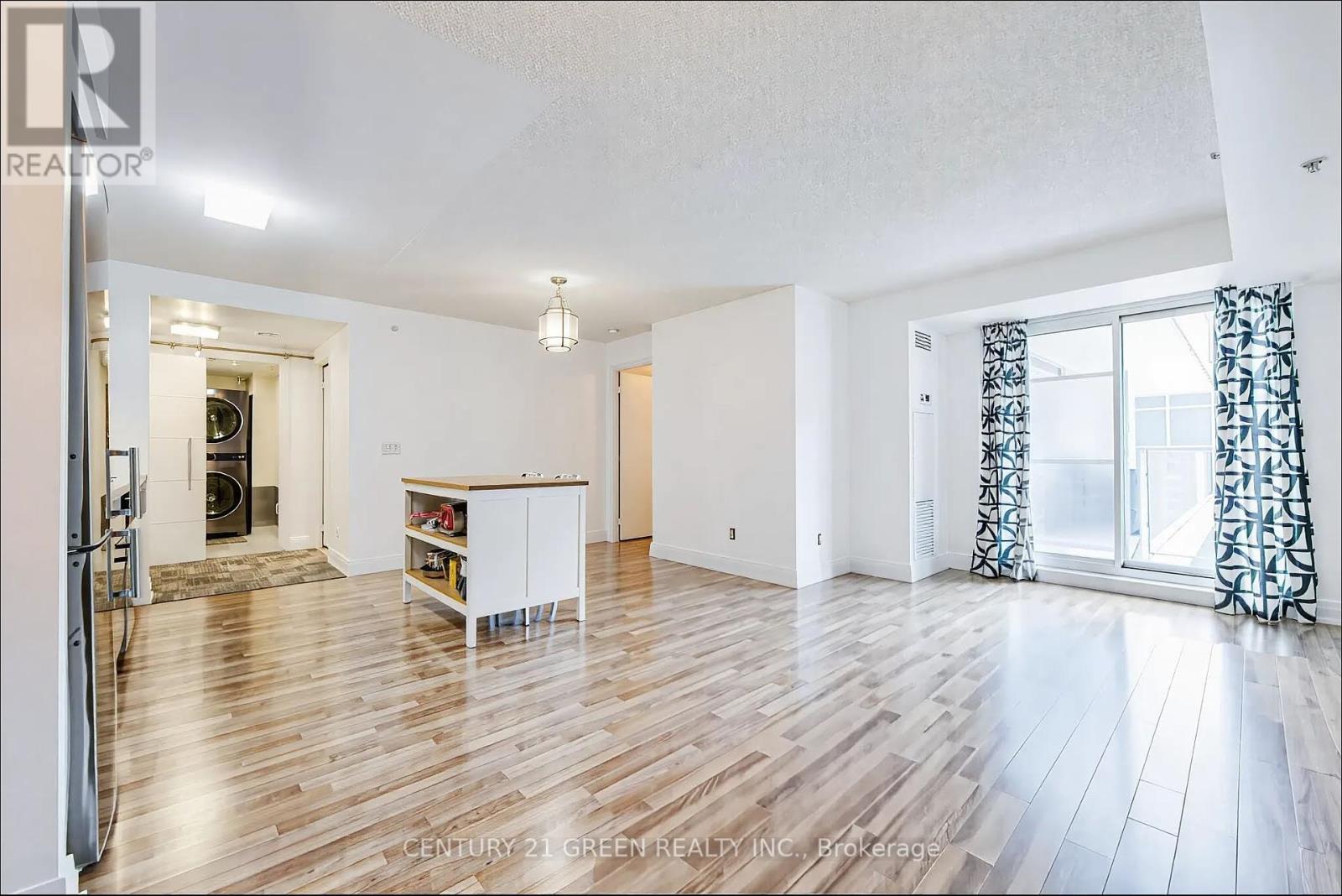 E501 - 555 Wilson Avenue, Toronto, Ontario  M3H 0C5 - Photo 11 - C12076257