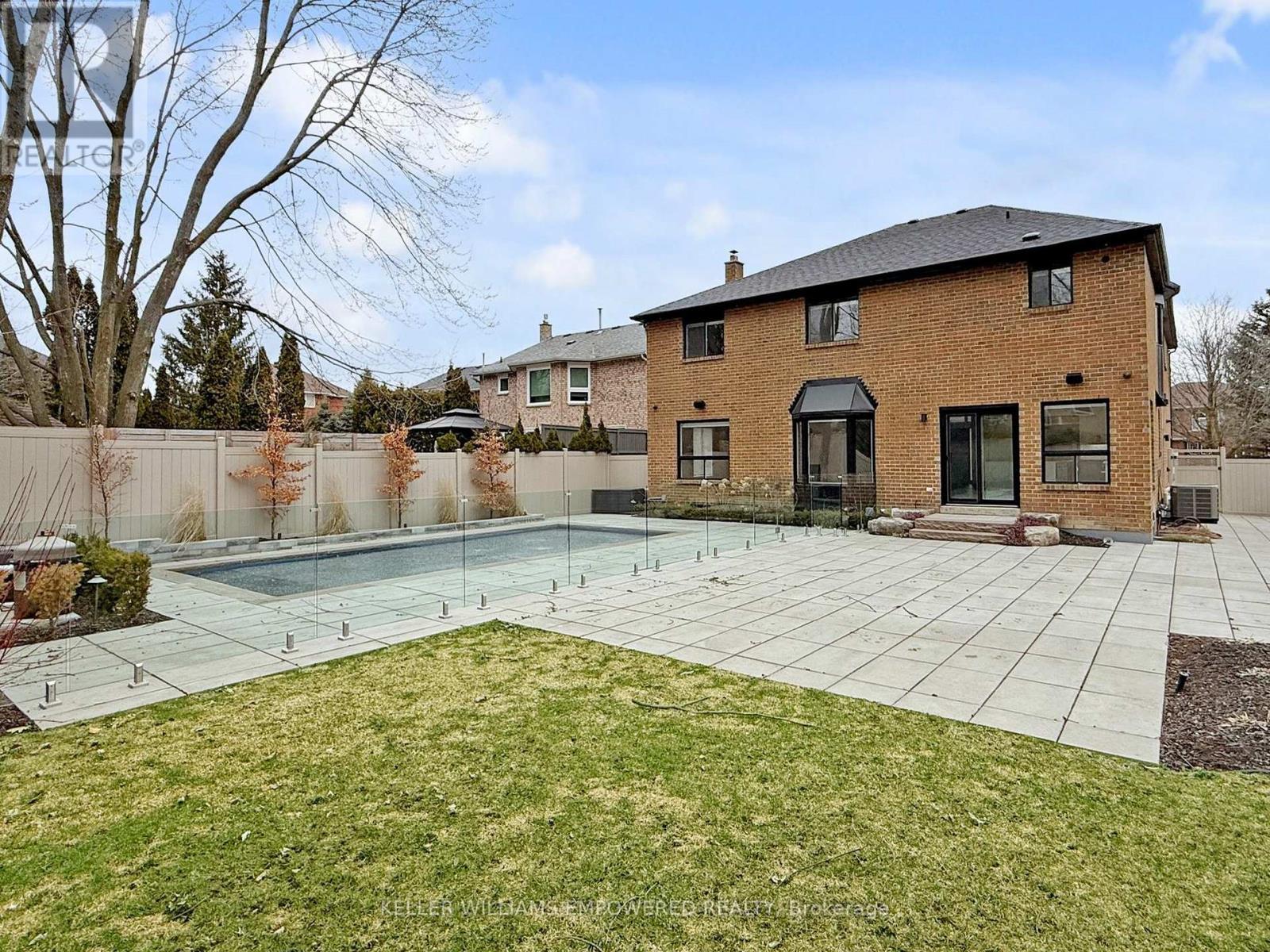 Property at 525 BINNS AVENUE image 2