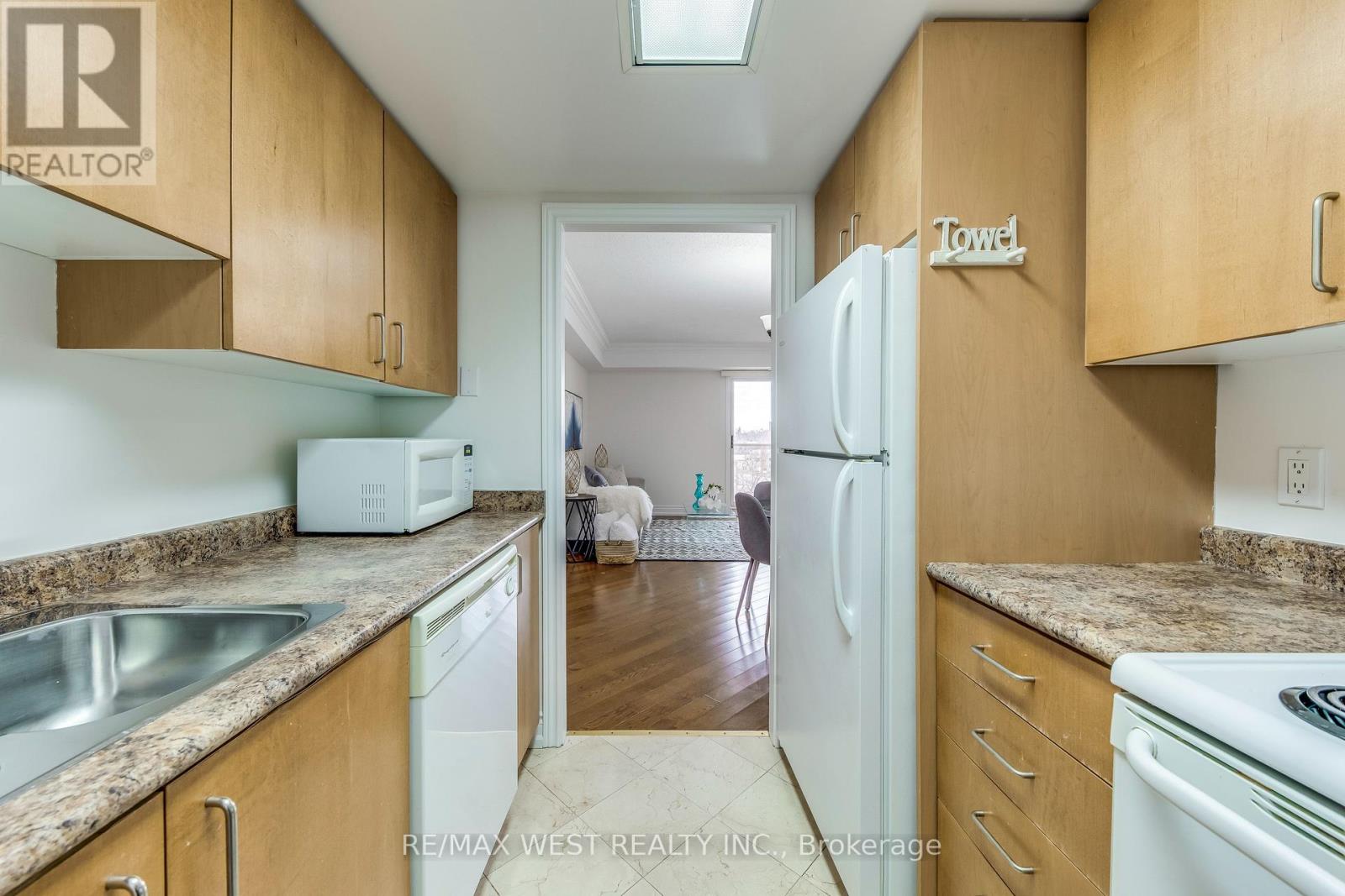 710 - 2088 Lawrence Avenue W, Toronto, Ontario  M9N 3Z9 - Photo 17 - W12076219