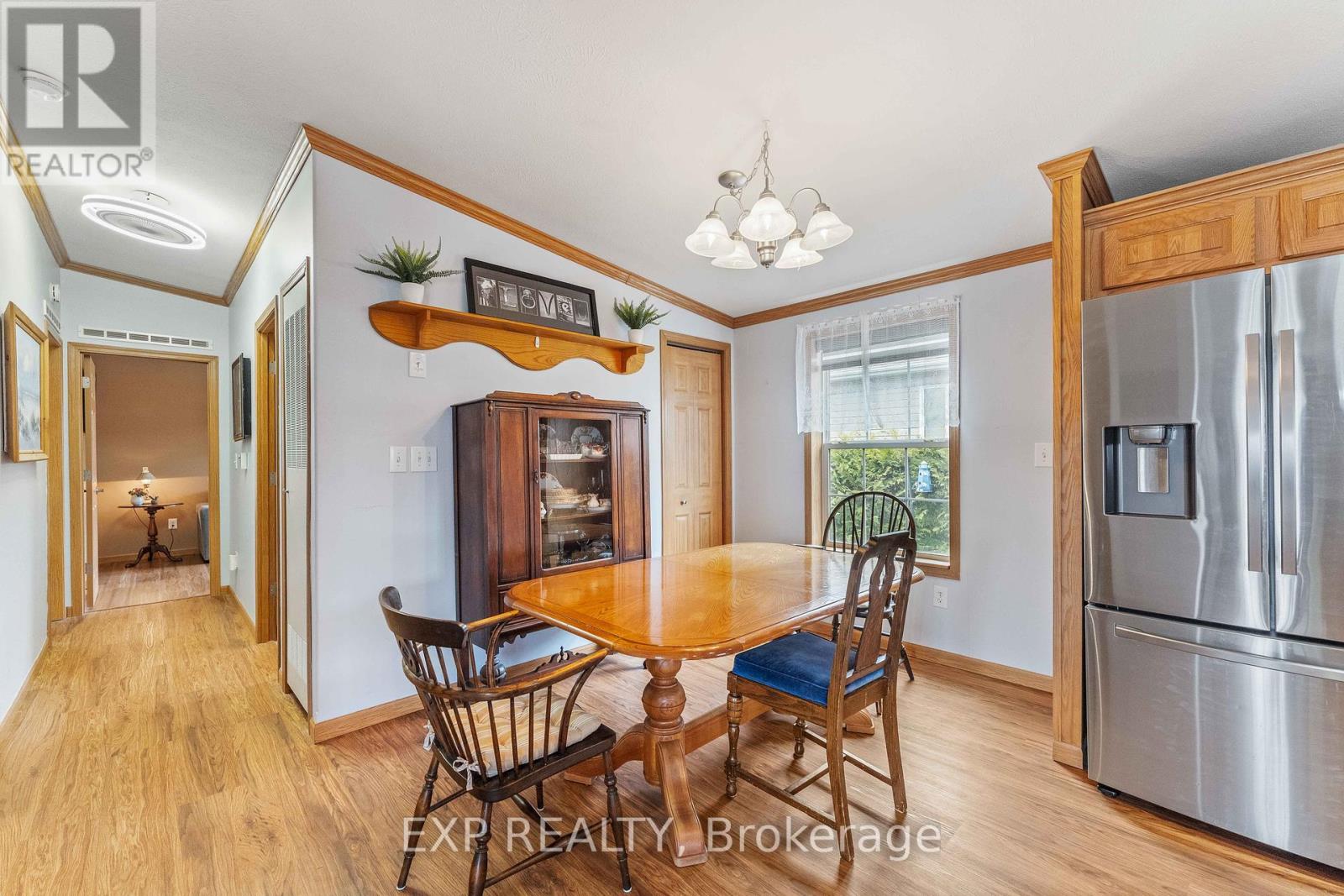 56 Creekside Circle, Kawartha Lakes (Verulam), Ontario  K0M 1L0 - Photo 9 - X12076264