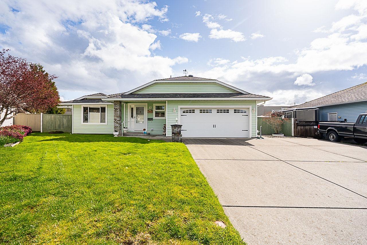 Property at 19245 59A AVENUE image 2