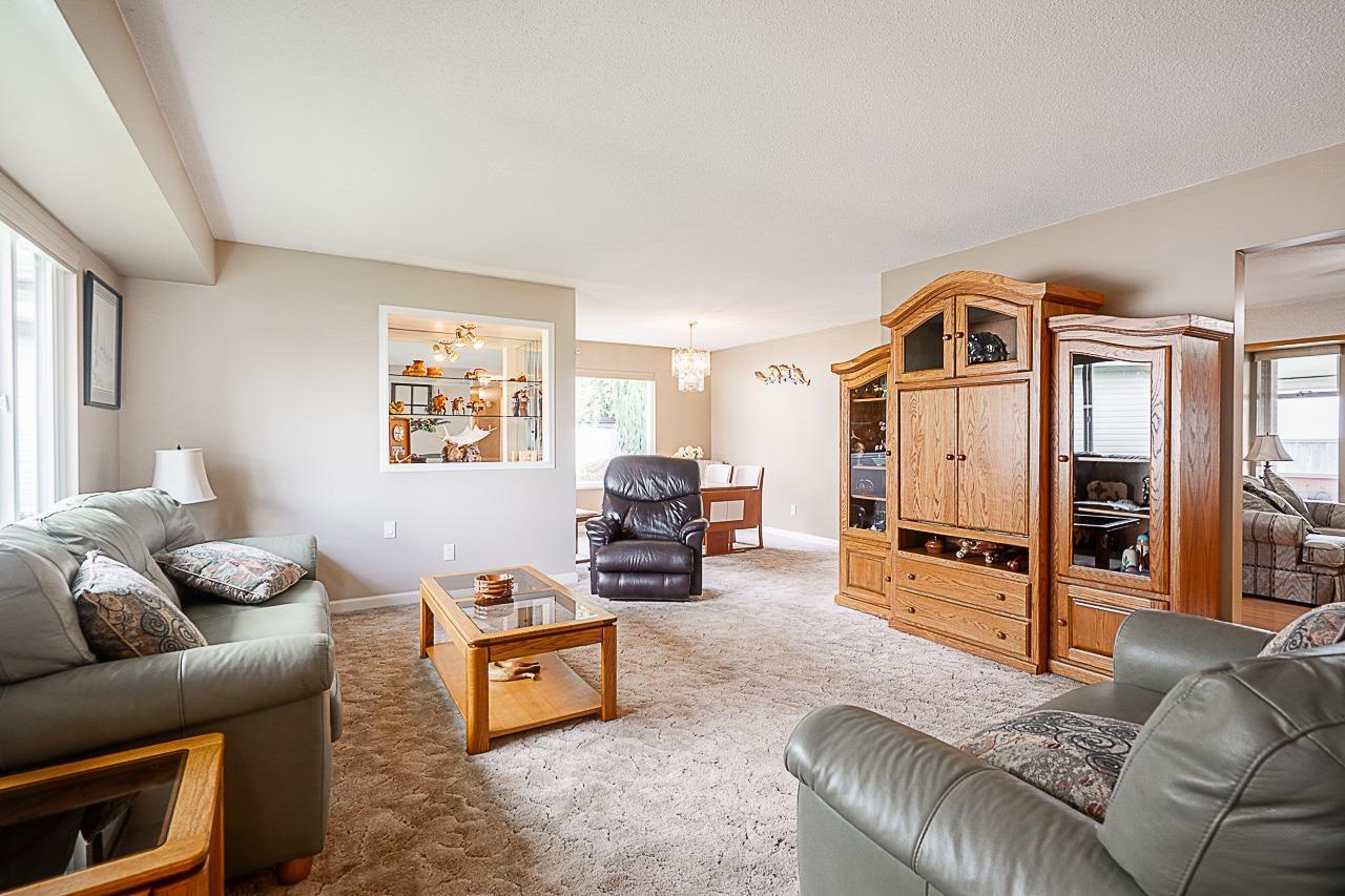 Property at 19245 59A AVENUE image 5