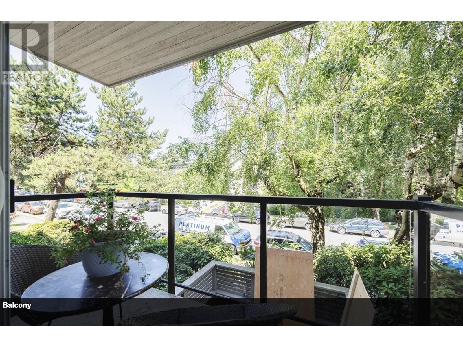 Listing Picture 15 of 17 : 201 1640 W 11TH AVENUE, Vancouver / 溫哥華 - 魯藝地產 Yvonne Lu Group - MLS Medallion Club Member