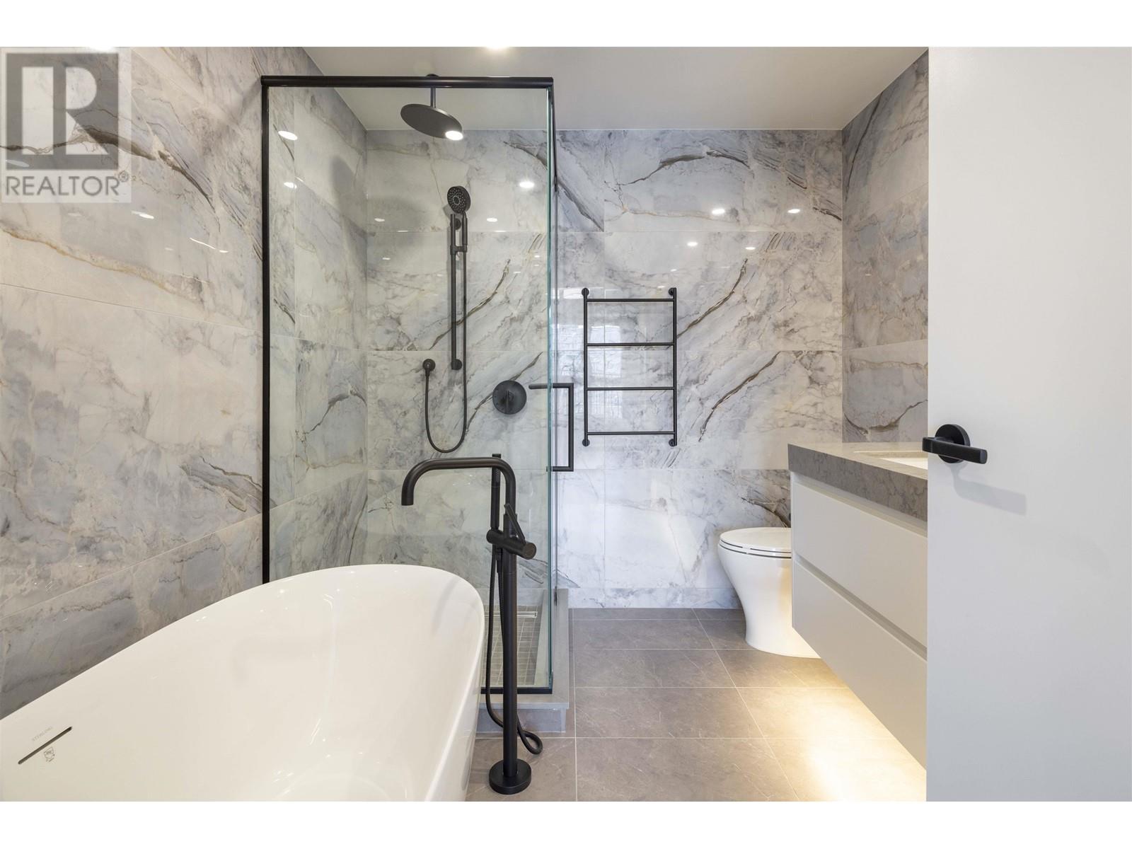 211 2096 W 47th Avenue, Vancouver, British Columbia  V6M 2M7 - Photo 17 - R2989029