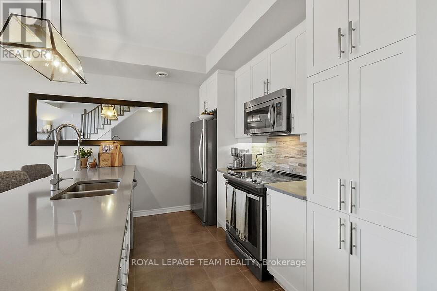 270 Pembina Private, Ottawa, Ontario  K4M 0G7 - Photo 13 - X12076268