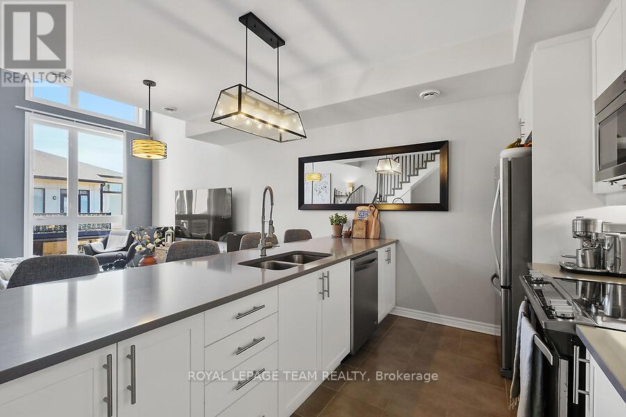 270 Pembina Private, Ottawa, Ontario  K4M 0G7 - Photo 14 - X12076268