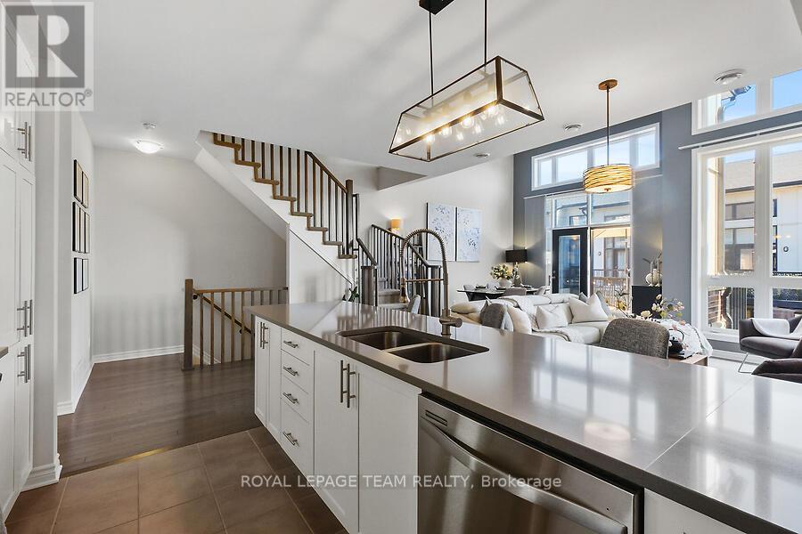 270 Pembina Private, Ottawa, Ontario  K4M 0G7 - Photo 17 - X12076268