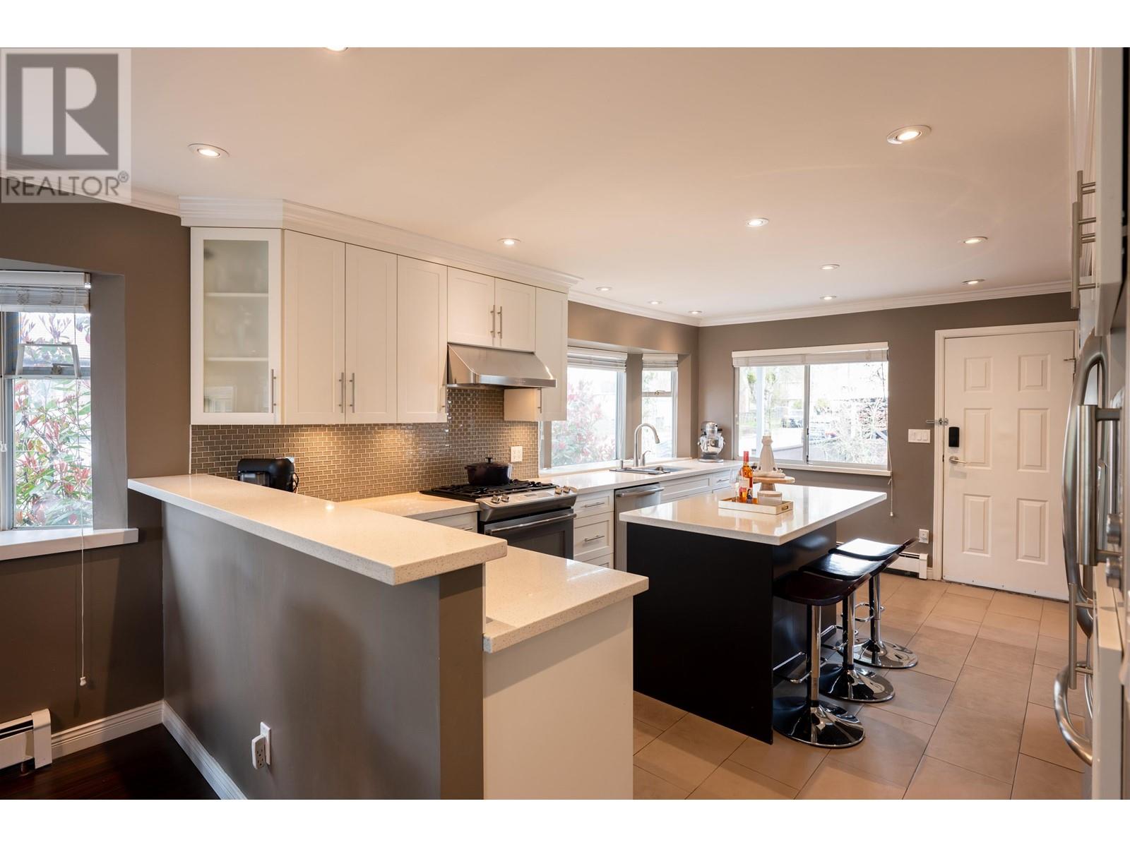 103 E 46th Avenue, Vancouver, British Columbia  V5W 1Z3 - Photo 16 - R2986161
