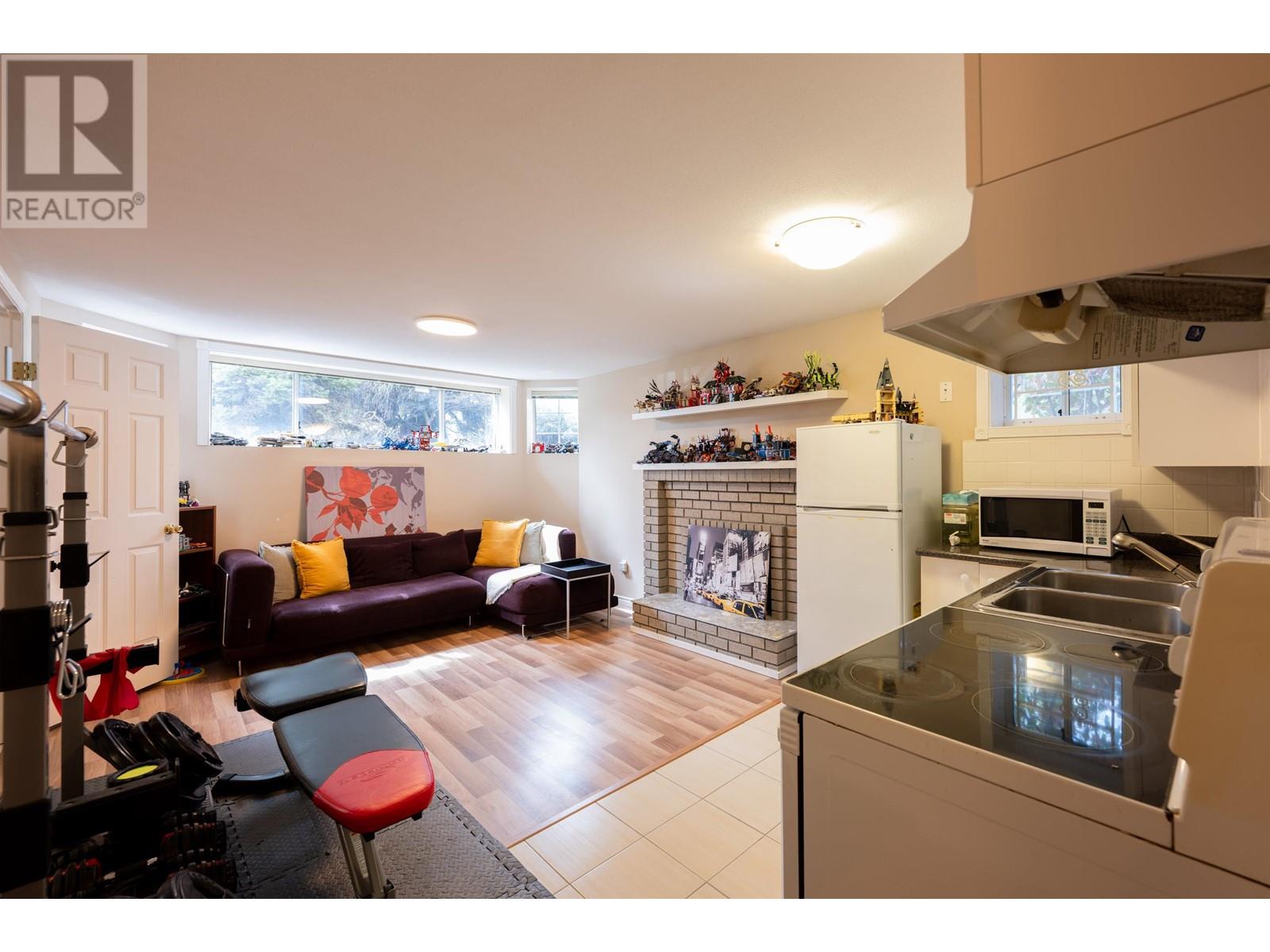 103 E 46th Avenue, Vancouver, British Columbia  V5W 1Z3 - Photo 32 - R2986161
