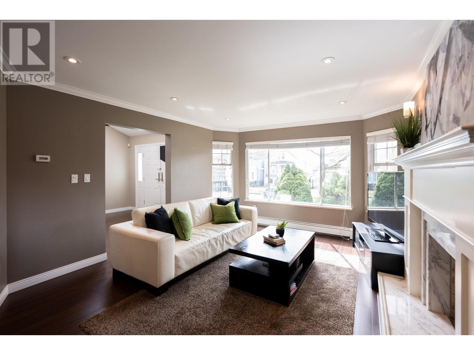 103 E 46th Avenue, Vancouver, British Columbia  V5W 1Z3 - Photo 11 - R2986161